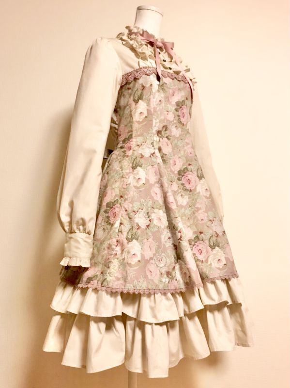 アンティークローズドールドレス　Victorian maiden